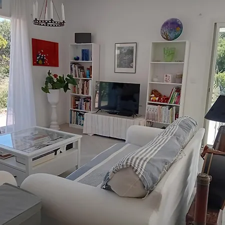 Вилла La Vie En Rose, Panoramic Villa With A Pool *